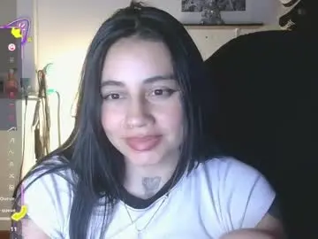 Chaturbate Live Sex Cam of val_bardot1