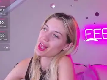 Chaturbate Live Sex Cam of cherry_pr1ce