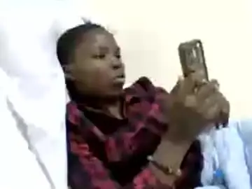 Chaturbate Watch Live Sex Cams of pretty_petite_ebony