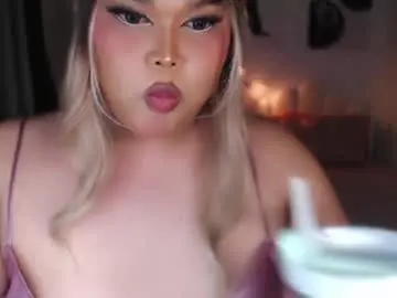 Chaturbate Live Porn of ellise_husson