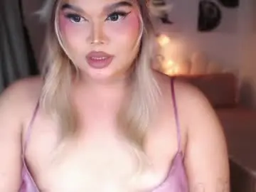 Chaturbate Live Porn of ellise_husson