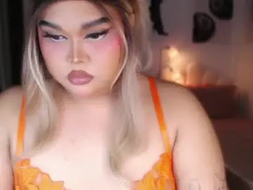 Chaturbate Live Sex Cam of ellise_husson