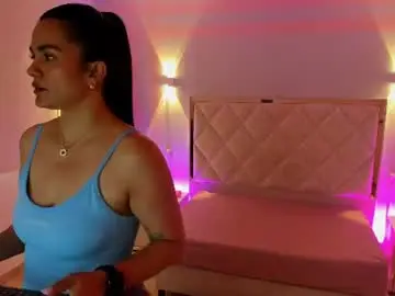 Chaturbate Free Live Porn of rosalind_tay