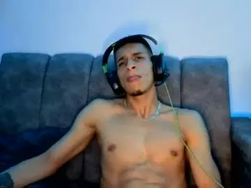 Chaturbate Live Sex Cam of sornero777111