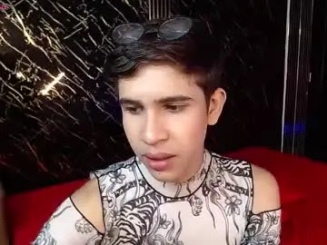 Chaturbate Live Porn of joshua_saenz_
