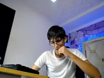 Chaturbate Watch Live Sex Cams of zxvn_n