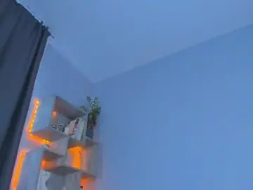 Chaturbate Adult Webcam of mirabrunette