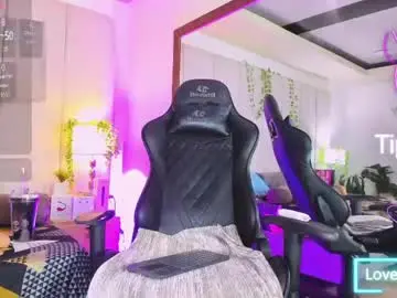 Chaturbate Live Porn of mia_rousse25