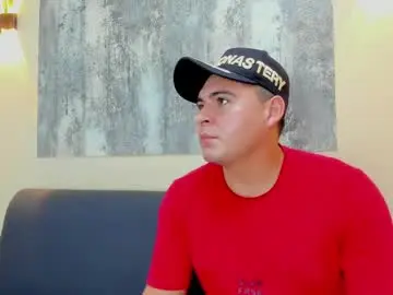 Chaturbate Live Sex of theo_wood3