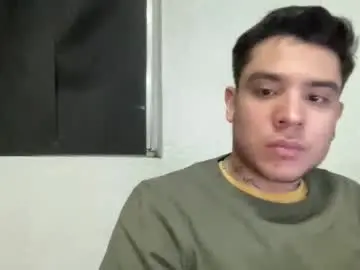 Chaturbate Live Porn of garypinepineapple