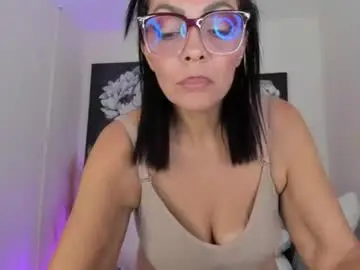 Chaturbate Live Sex Cam of miapins