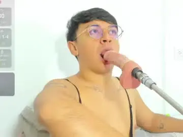 Chaturbate Adult Webcam of ale_naughty