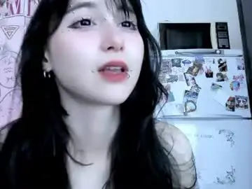 Chaturbate Free Porn Cam of holy420loly