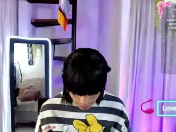 Chaturbate Sex Cam of dannihotboy02