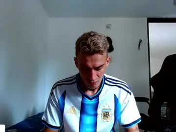 Chaturbate Watch Live Sex Cams of bray_hotboy