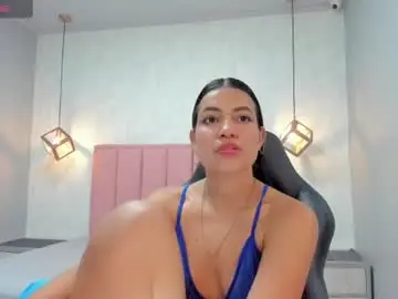 Chaturbate Live Sex Cam of chelsyquinn