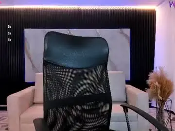 Chaturbate Live Sex Cam of melisasotoo