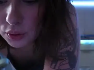 Chaturbate Sex Cam of elsasquirt