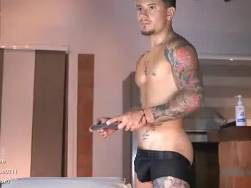 Chaturbate Best live sex cam show of chris_morton