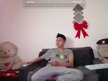Chaturbate Nude Webcam of ambar_and_daimon_