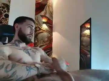 Chaturbate Nude Webcam of luke_davis01