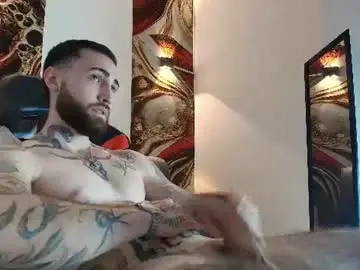 Chaturbate Adult Webcams of luke_davis01