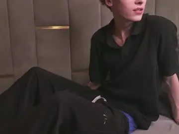 Chaturbate Adult Video Chat of curlytwinkboy