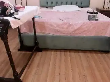 Chaturbate Free Porn Cam of madissonlow