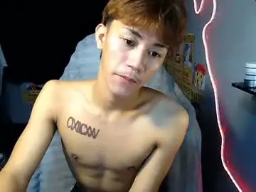 Chaturbate Live Sex Cam of naugthyboyloy