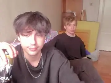 Chaturbate Live Sex Cam of stralght_twinks