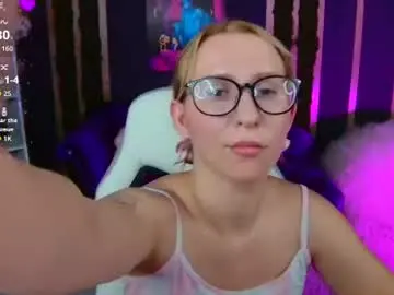 Chaturbate Live Sex Cam of miralush