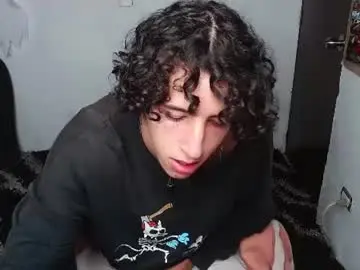 Chaturbate Live Sex Cam of noah_sokolov_