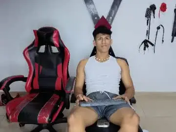 Chaturbate Sex Cam of mathias_and_nicolas
