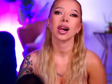 Chaturbate Adult Video Chat of redlaraa