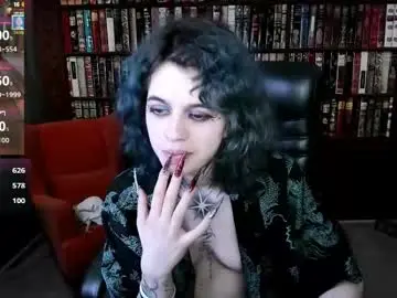 Chaturbate Live Sex of noellegothicshadow
