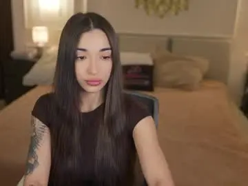 Chaturbate Live Sex Cam of kira0541