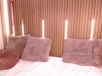 Chaturbate Watch Live Sex Cams of zaira_foox