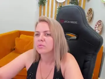 Chaturbate Sex Cam of adeleravelle