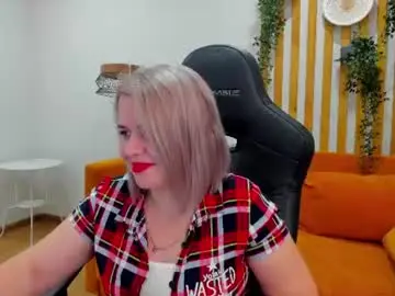 Chaturbate Adult Webcam of adeleravelle