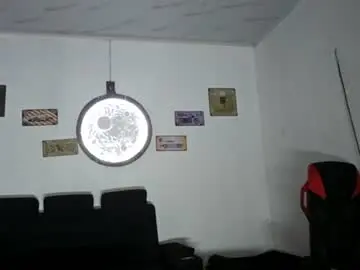 Chaturbate Free Live Porn of kerlinn2711