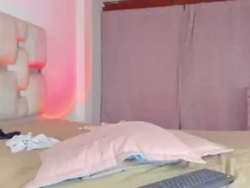 Chaturbate Nude Webcam of isadoraa1