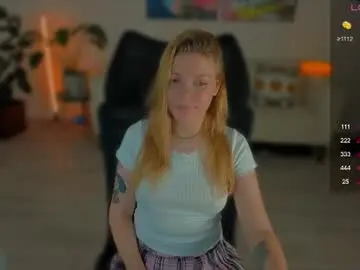 Chaturbate Live Sex Cam of fairy_lele