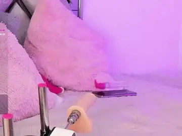 Chaturbate Live Sex Cam of kendall_meow
