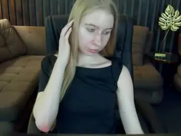 Chaturbate Sex Chat of alina__blonde