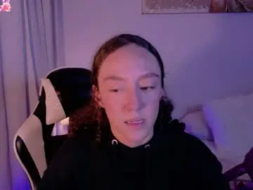Chaturbate Live Sex Cam of chloemoreti