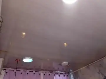 Chaturbate Live Sex Cam of tifanny_val