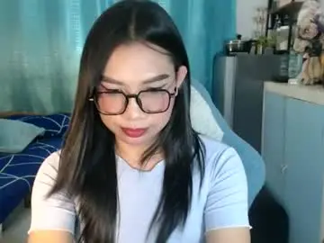 Chaturbate Live Sex Cam of urwetasianprincessxx