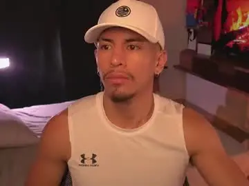 Chaturbate Free Live Porn of aaronfox_