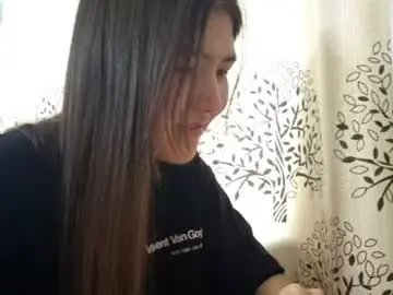 Chaturbate Live Sex Cam of daisyzebley