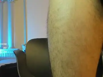 Chaturbate Live Sex Cam of alex_wolf05